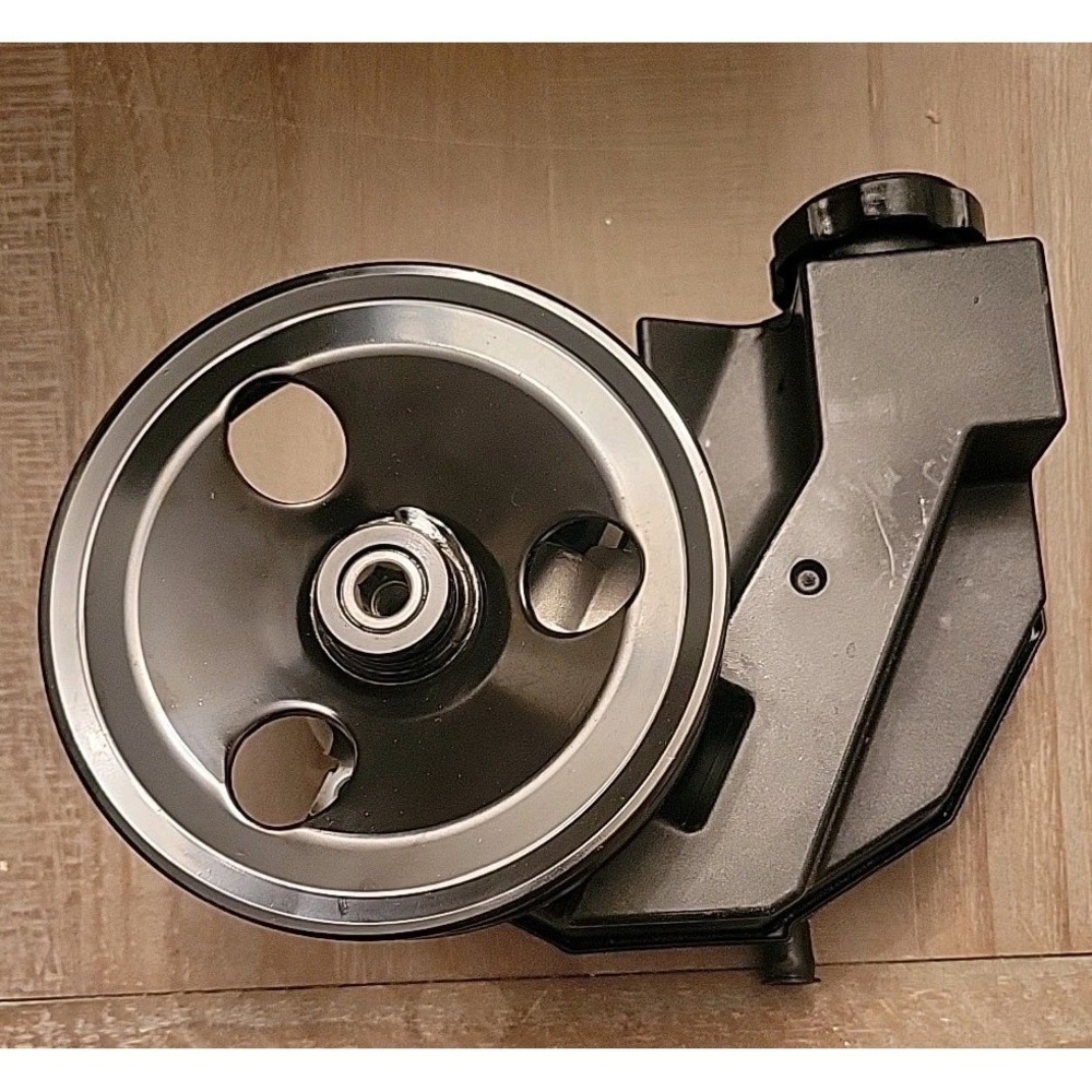 Power Steering Pump w/Reservoir‎ Assembly for 1999 - 2004 Jeep Grand Cherokee